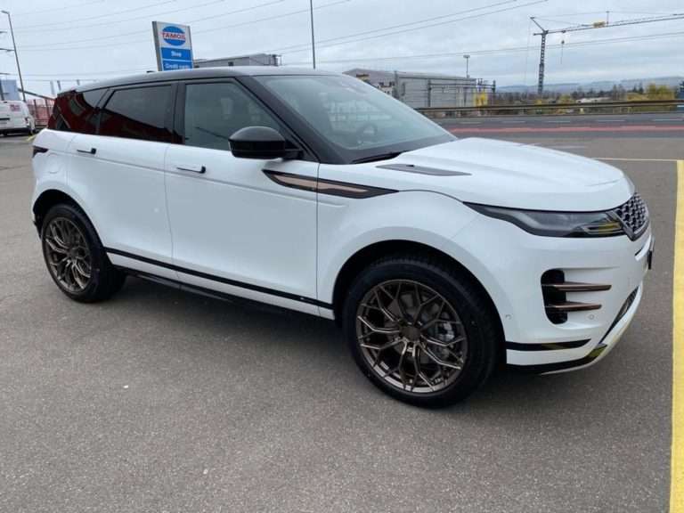 2020 Land Rover Range Rover Evoque fitted with AFF09 21x9 38mm wheels