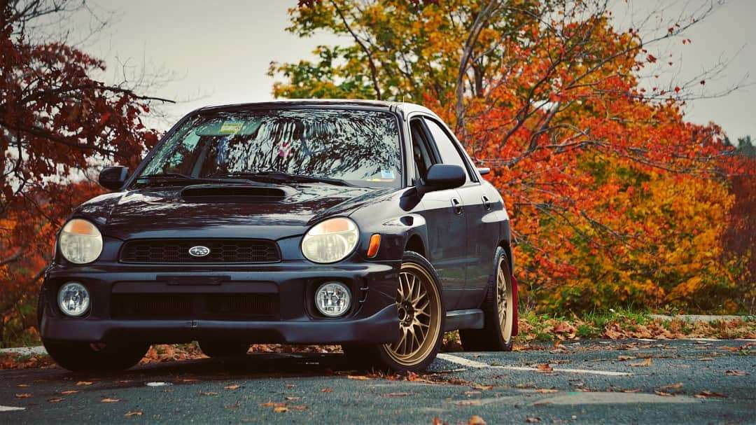 2002 Subaru Impreza fitted with Fast-Wheels Europa - Gold 18x8 42mm wheels