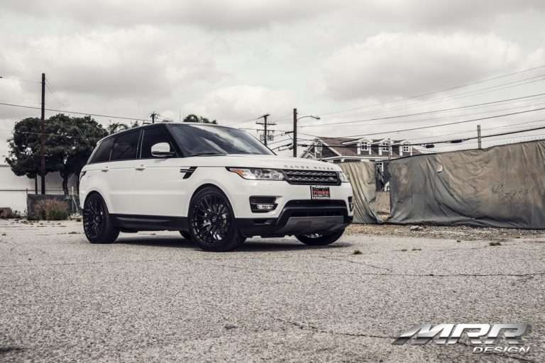 2014 Land Rover Range Rover Sport fitted with HR6 22x10 35mm wheels