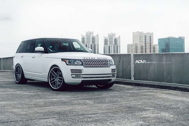 2014 Land Rover Range Rover Sport fitted with ADV005 DEEP CONCAVE CS 24x10.5 31mm wheels
