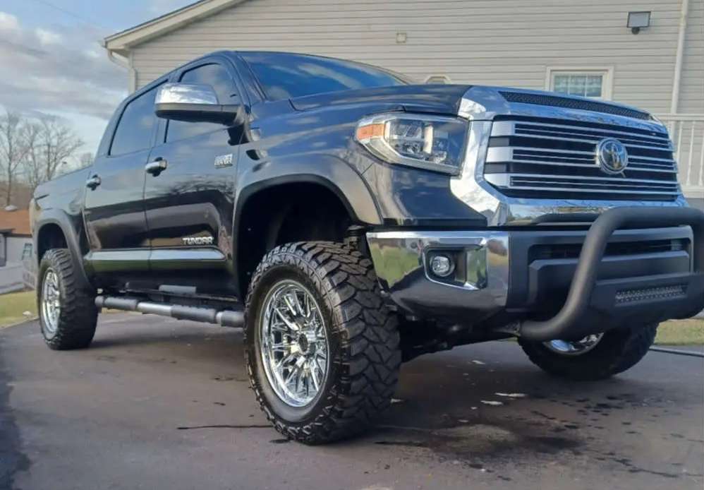 2020 Toyota Tundra fitted with LHD PRO 2 - Chrome 20x9 -12mm wheels