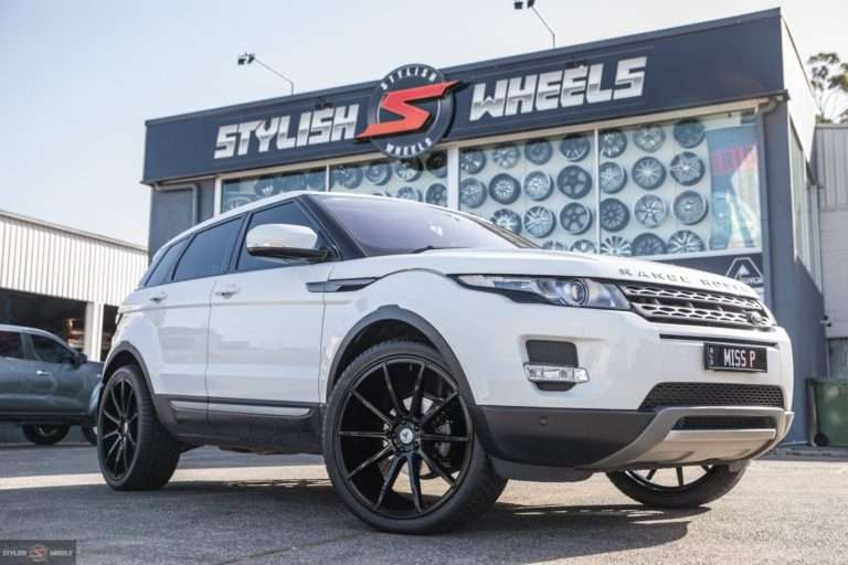 2017 Land Rover Range Rover Evoque fitted with ABL-20 22x10.5 38mm wheels