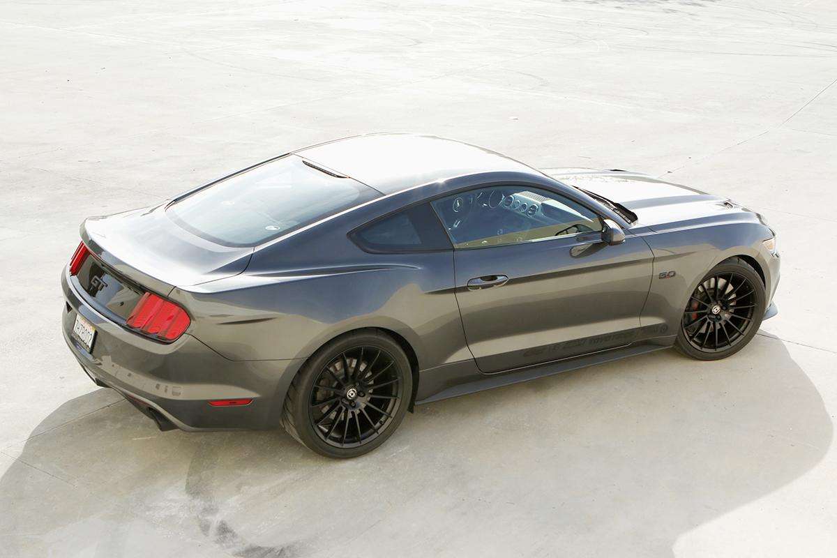 2017 Ford Mustang fitted with HRE FlowForm FF15 20x10 40mm wheels