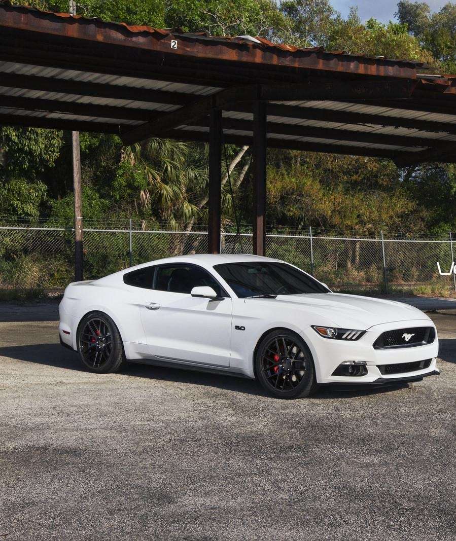 2015 Ford Mustang fitted with Velgen VMB7 20x9 32mm wheels