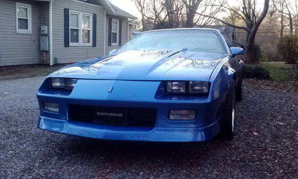 2000 Chevrolet Camaro fitted with ZR1 CV01 17x9.5 56mm wheels