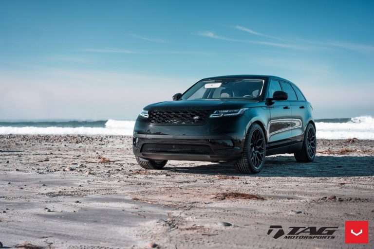 2018 Land Rover Range Rover Velar fitted with HF-2 22x10 35mm wheels