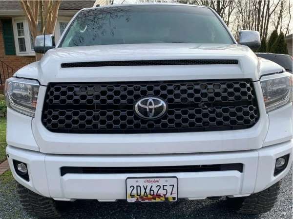 2019 Toyota Tundra fitted with Coupler - Black 20x9 20mm wheels