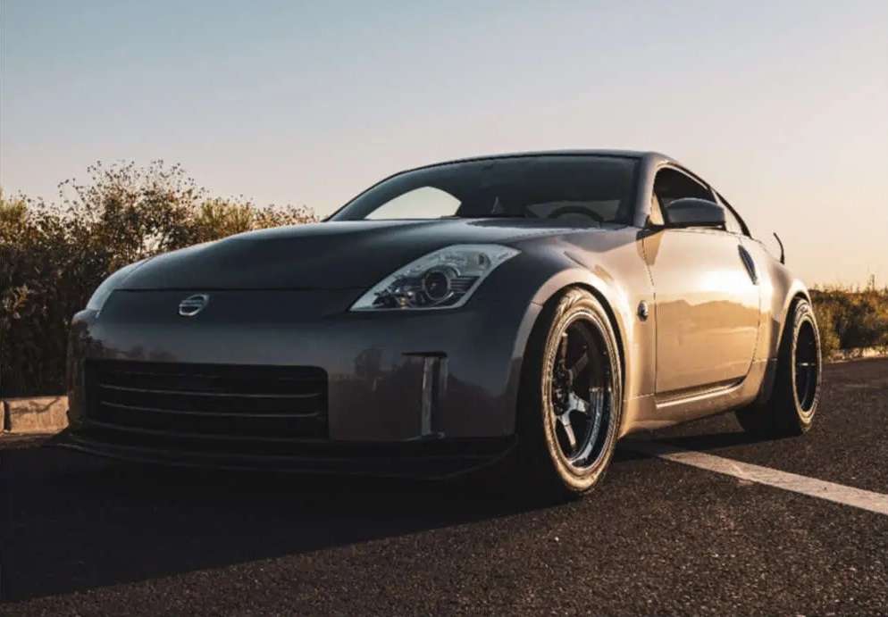 2008 Nissan 350Z fitted with XT-006R - Machined Black 18x9.5 10mm wheels