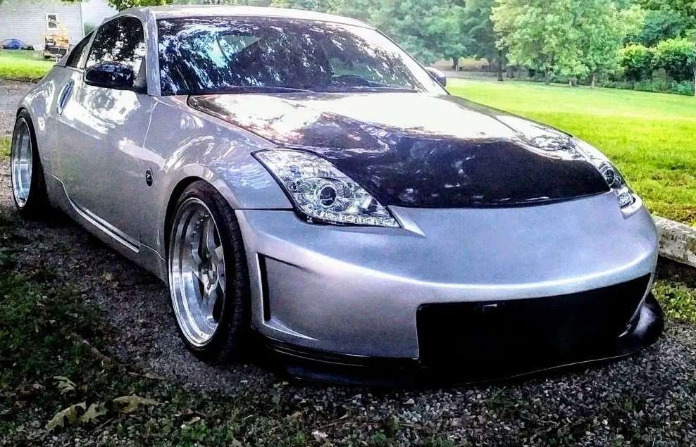 2008 Nissan 350Z fitted with SR02 - Silver 19x9.5 35mm wheels