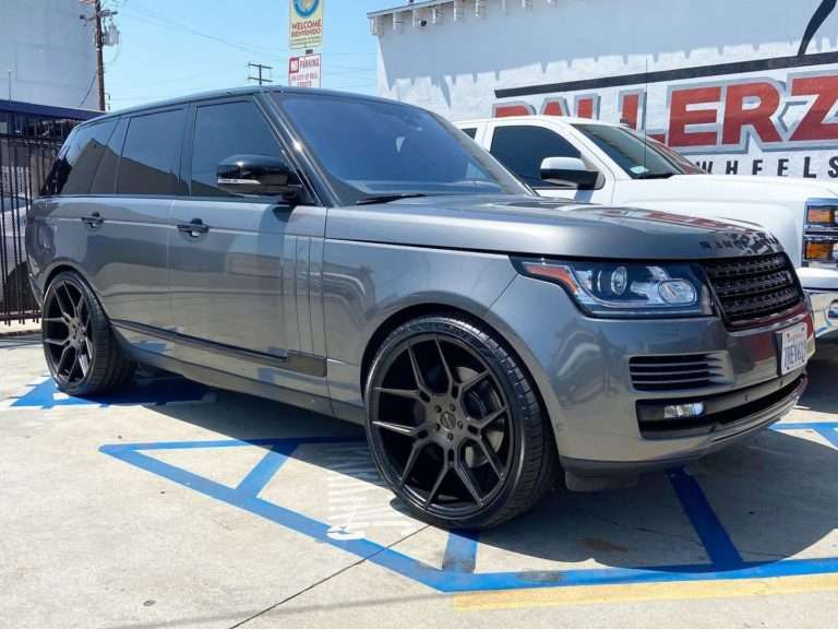2019 Land Rover Range Rover fitted with Haleb 24x10 35mm wheels