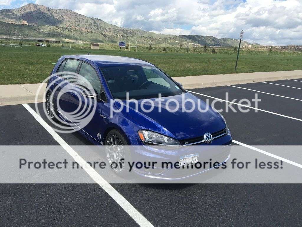 2016 Volkswagen Golf fitted with Neuspeed RSe12 18x8 38mm wheels