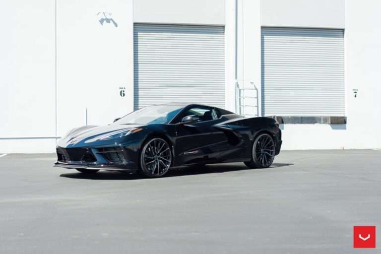 2023 Chevrolet Corvette fitted with HF-4T 21x12 52mm wheels