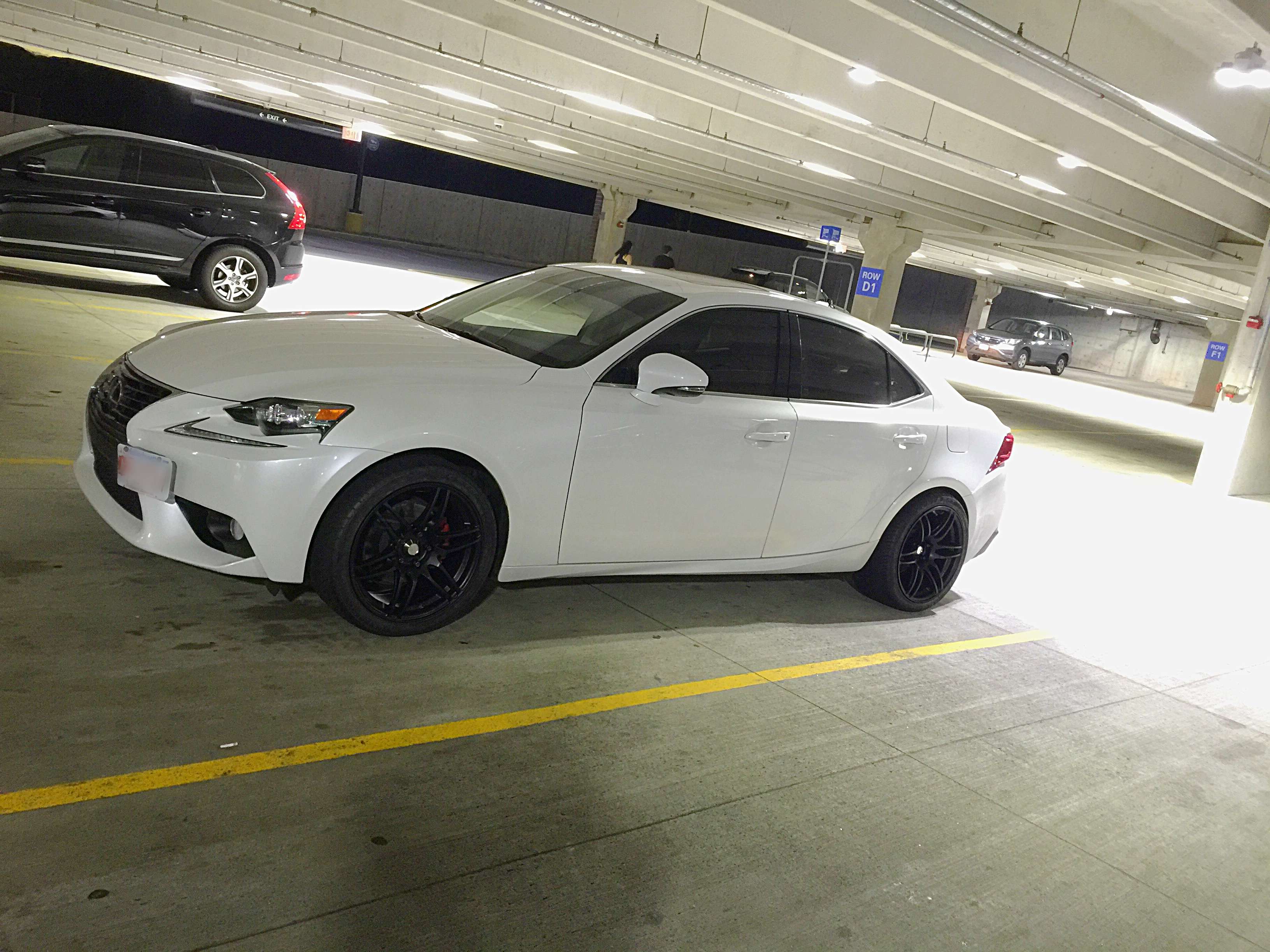 2014 Lexus IS250 fitted with SA-60M 18x9 35mm wheels