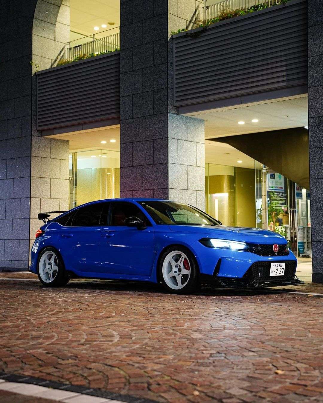 2023 Honda Civic fitted with Regamaster Evo 18x8.5 38mm wheels