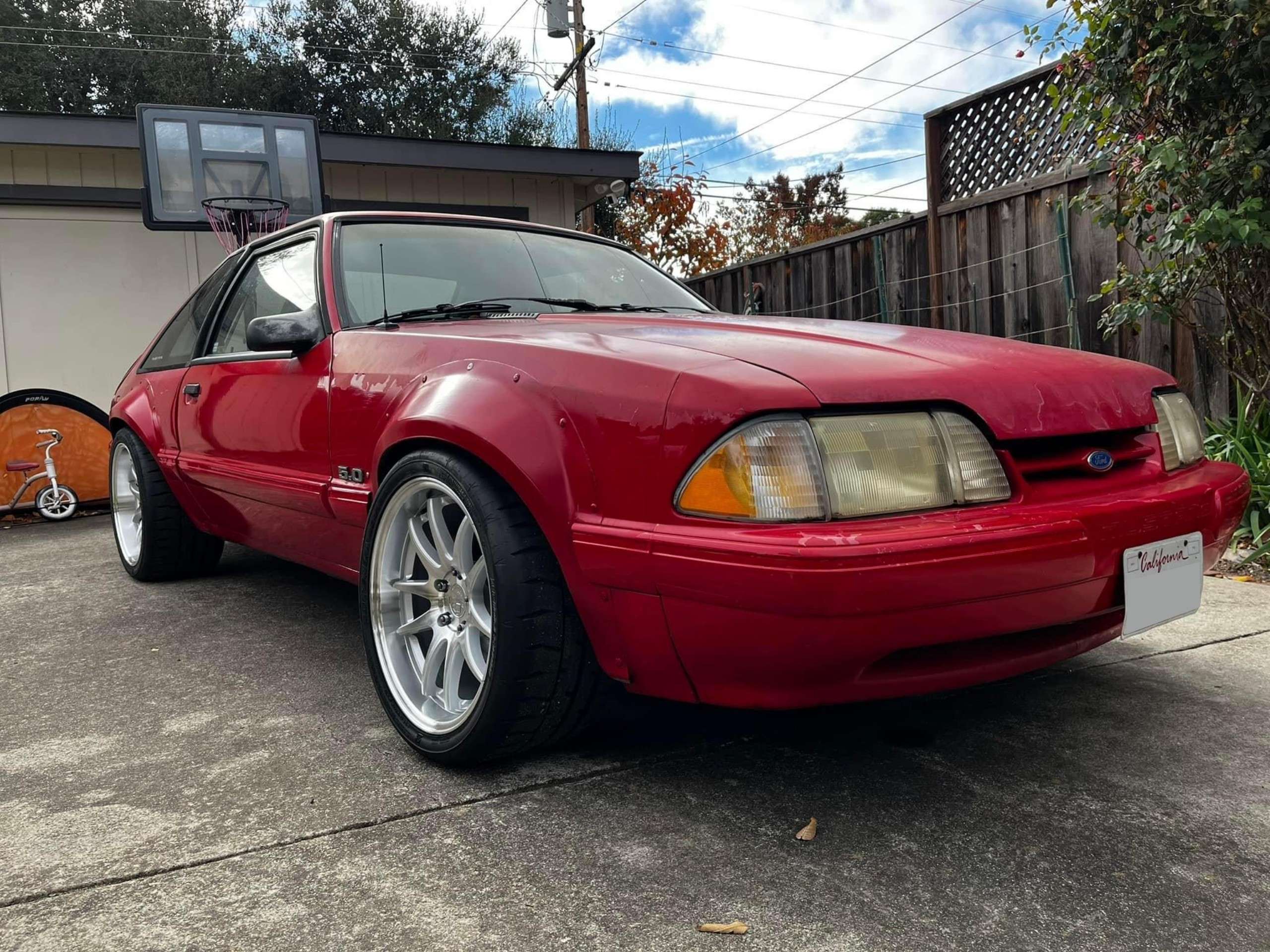 1992 Ford Mustang fitted with DS02 18x9.5 15mm wheels