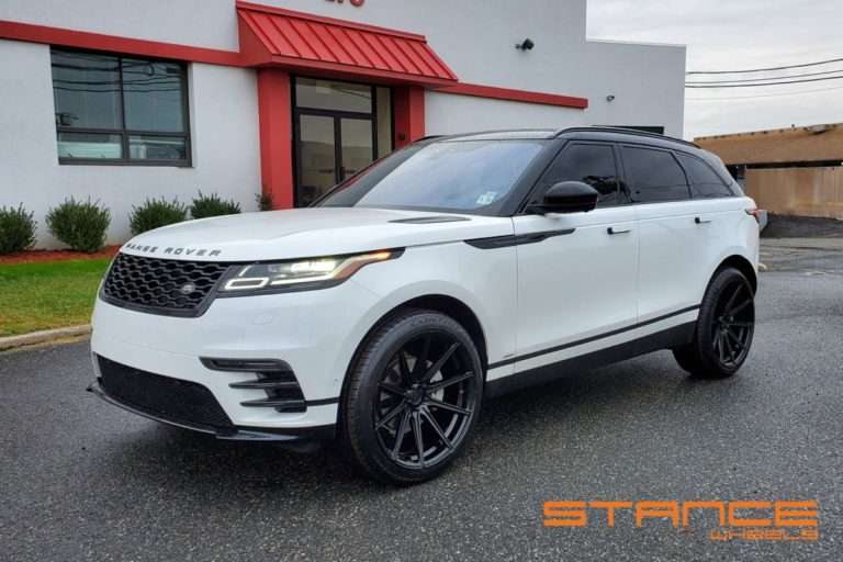 2021 Land Rover Range Rover Velar fitted with SF09 22x10.5 35mm wheels