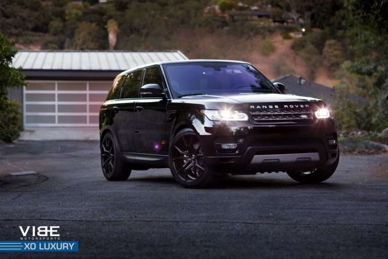 2023 Land Rover Range Rover fitted with Verona 22x10.5 40mm wheels