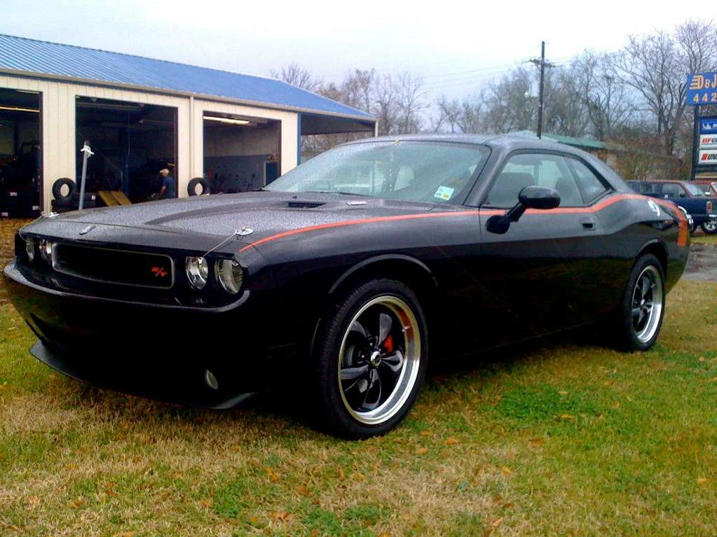 2016 Dodge Challenger · American Racing Wheels American Racing Torq Thrust M · 20x8.5