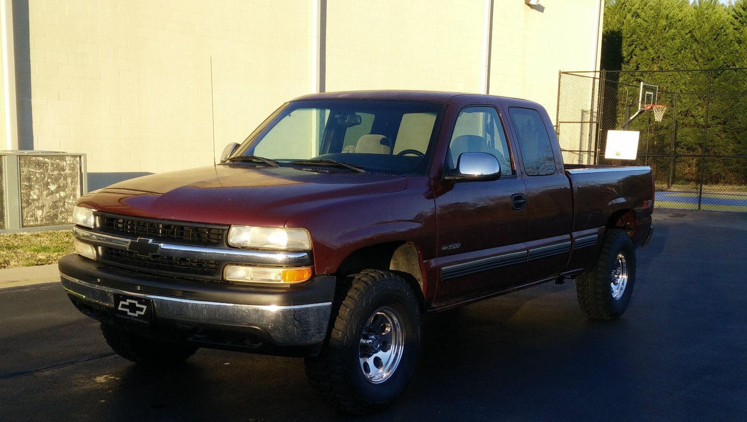 2022 Chevrolet Silverado 1500 LTD · Pro Comp 1069 · 16x8