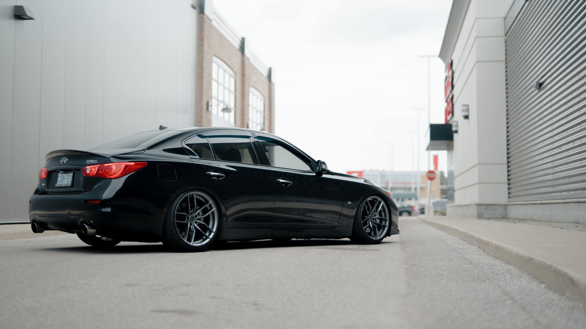 2016 INFINITI Q50 on Niche Vossos