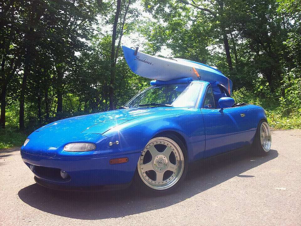 1991 Mazda Miata fitted with Keskin KT1 16x7 33mm wheels