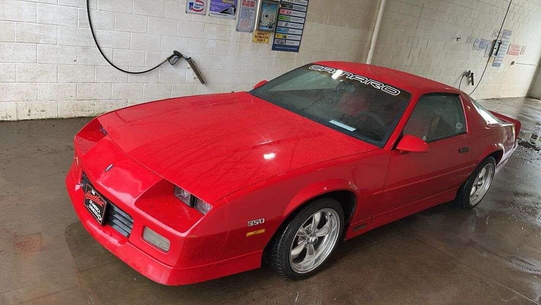 1989 Chevrolet Camaro fitted with Rev Classic 100 - Polished 17x8 0mm wheels