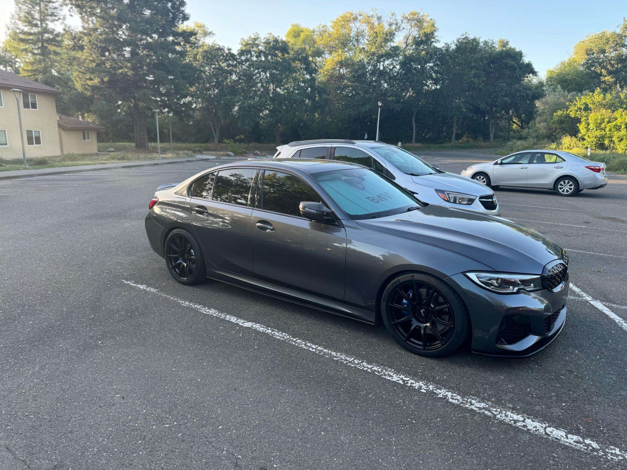 2022 BMW M340i fitted with SM-10 20x9 35mm wheels