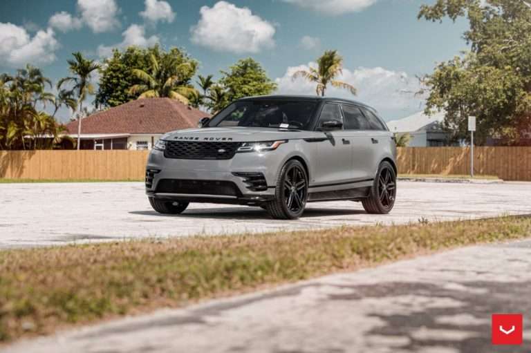 2018 Land Rover Range Rover Velar fitted with HF-1 22x9.5 35mm wheels