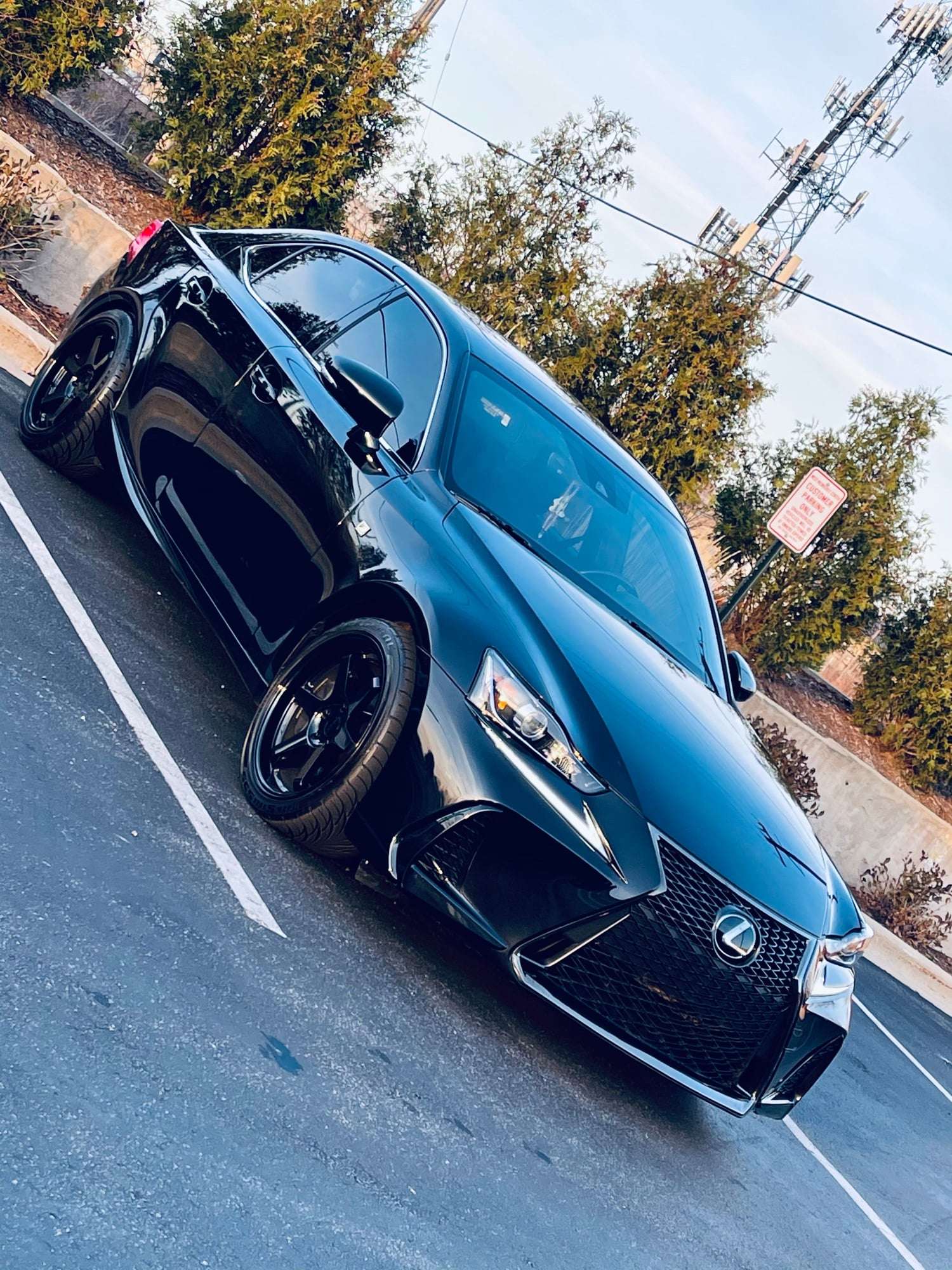 2014 Lexus IS250 fitted with T6R 18x9.5 35mm wheels