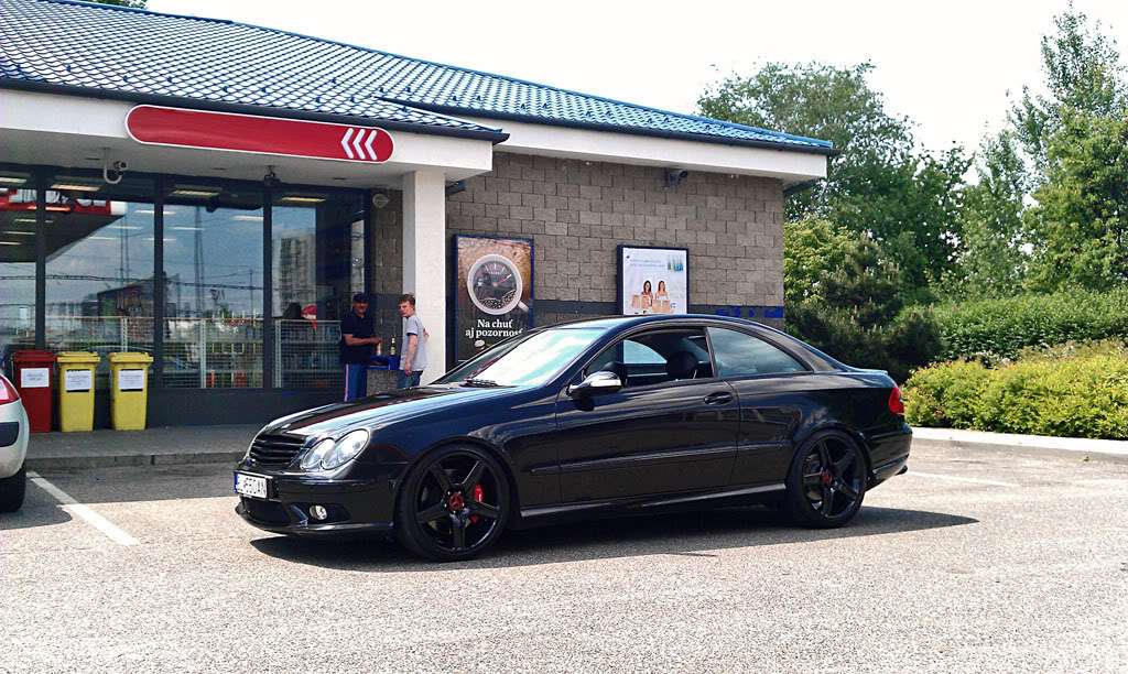2009 Mercedes-Benz C63 AMG fitted with AMG Reps 19x8.5 30mm wheels