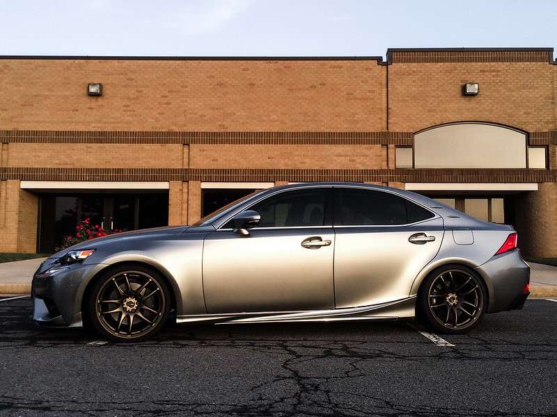 2014 Lexus IS350 fitted with Emotion Kiwami 19x8.5 45mm wheels