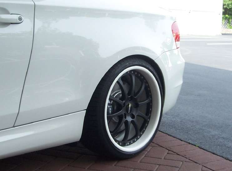 2012 BMW 135i fitted with Forgeline Three Piece 19x8.5 40mm wheels