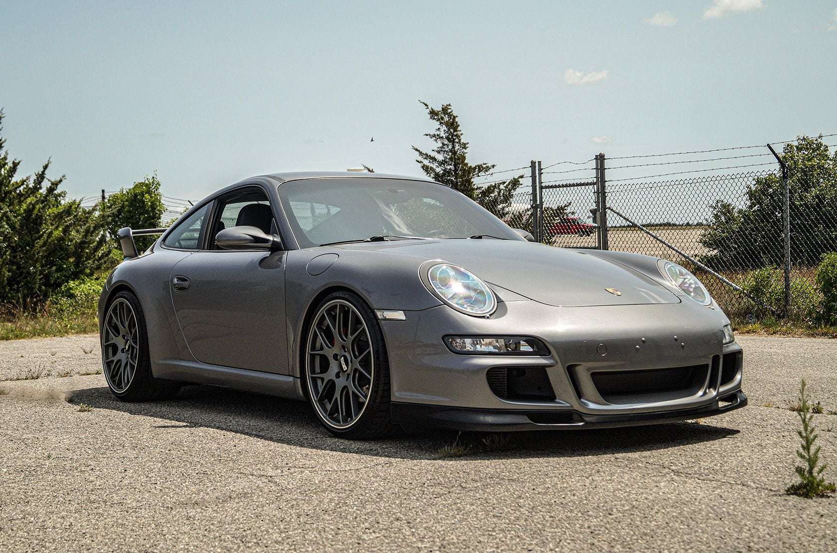 2008 Porsche 911 fitted with CH-R 20x9 49mm wheels