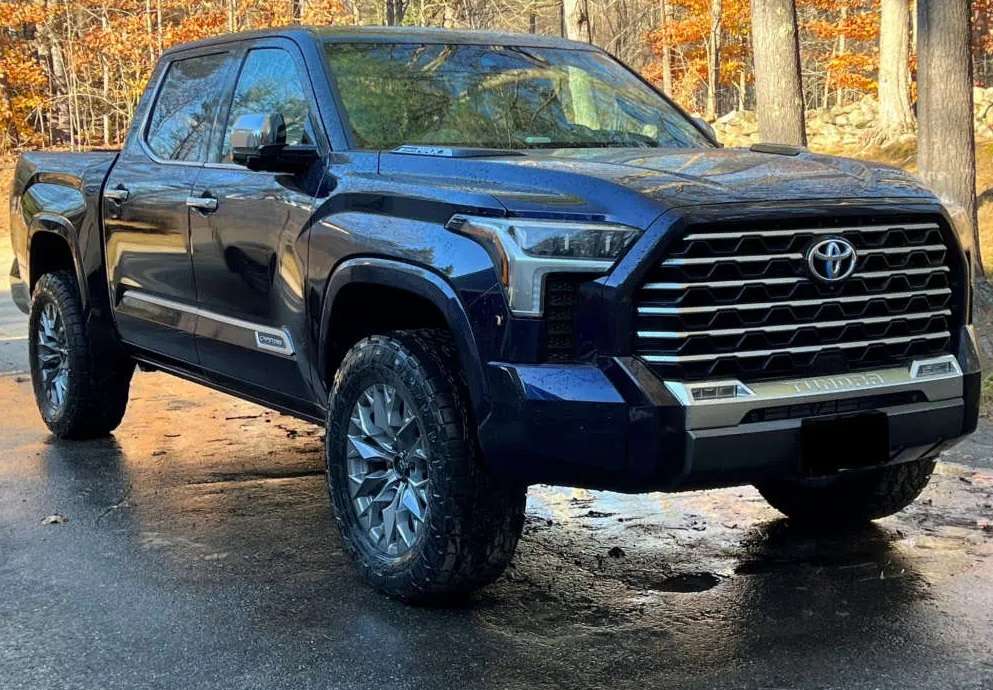 2023 Toyota Tundra fitted with Flame 6 - Platinum 20x9 18mm wheels