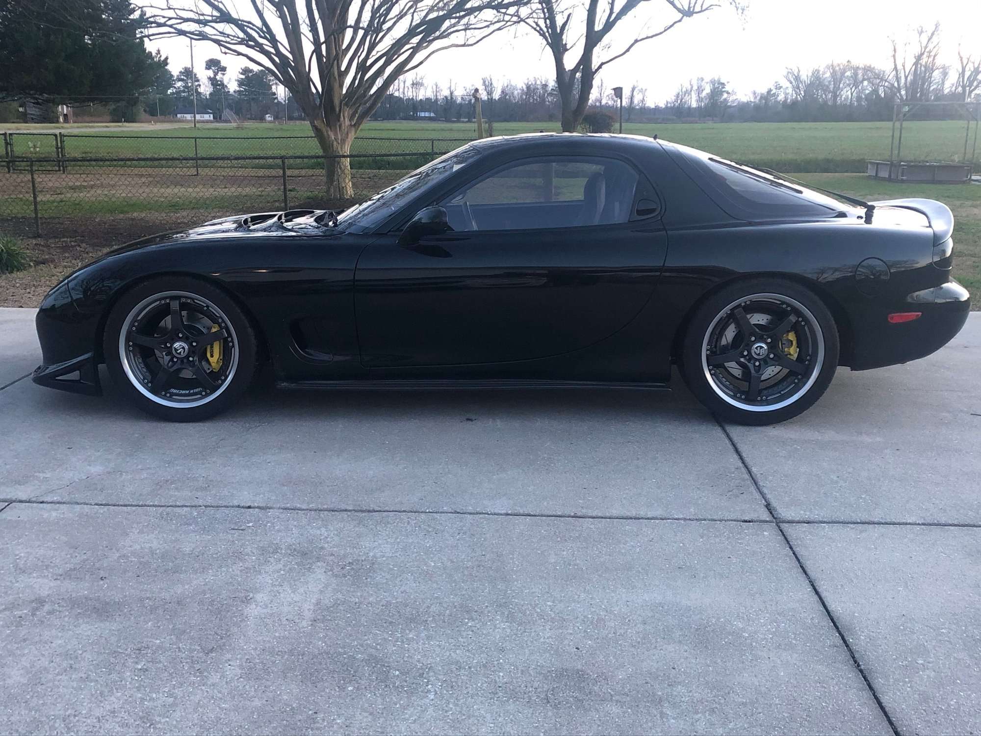 1993 Mazda RX-7 fitted with SF Challenge 18x8 35mm wheels