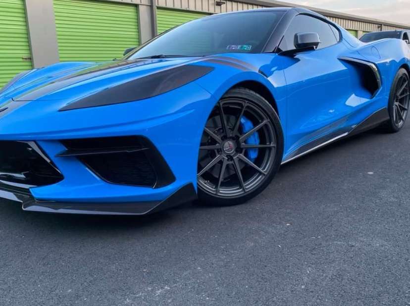 2021 Chevrolet Corvette fitted with EH173 20x11 55mm wheels