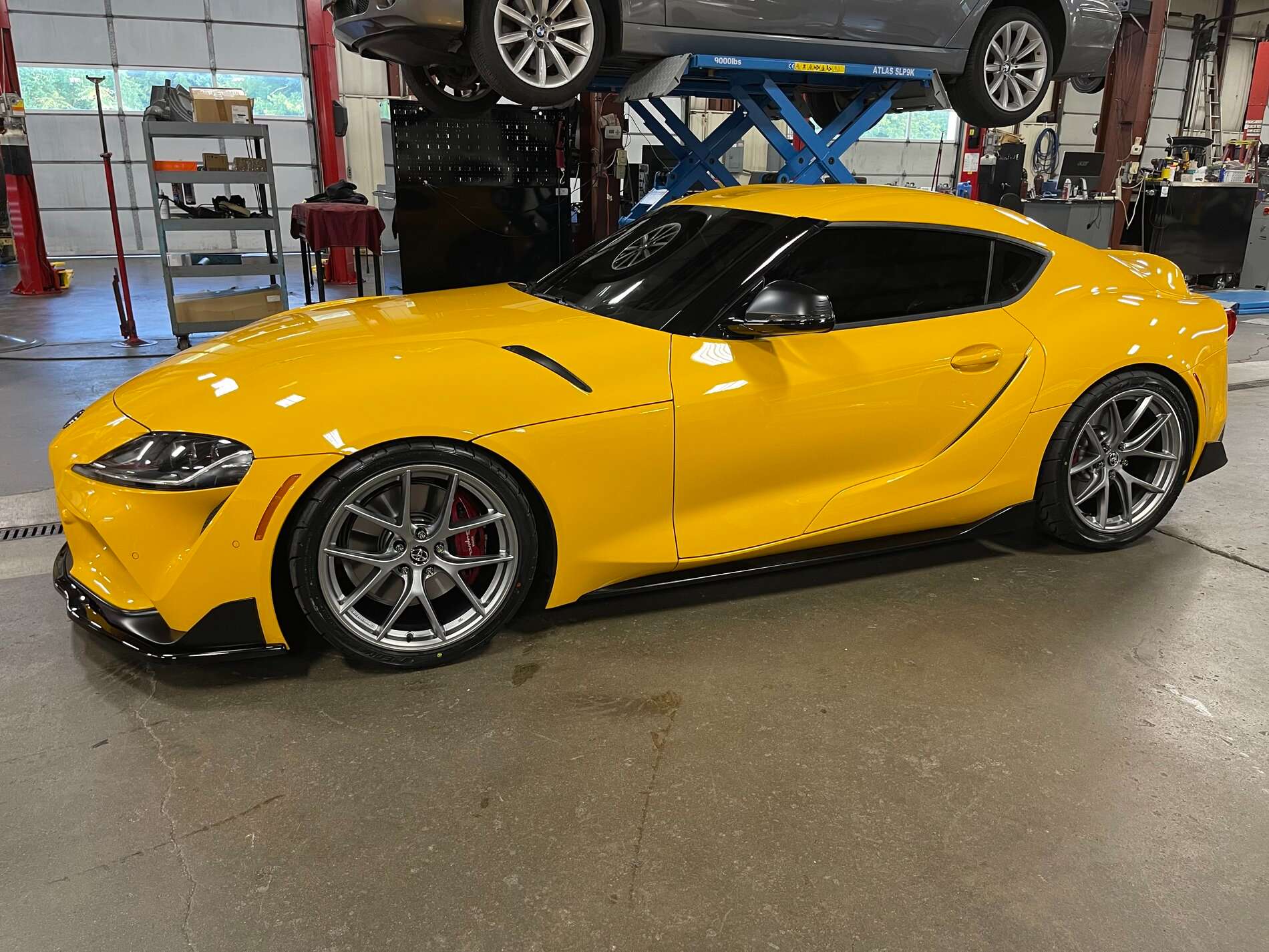 2020 Toyota GR Supra fitted with CIR 19x9.5 20mm wheels
