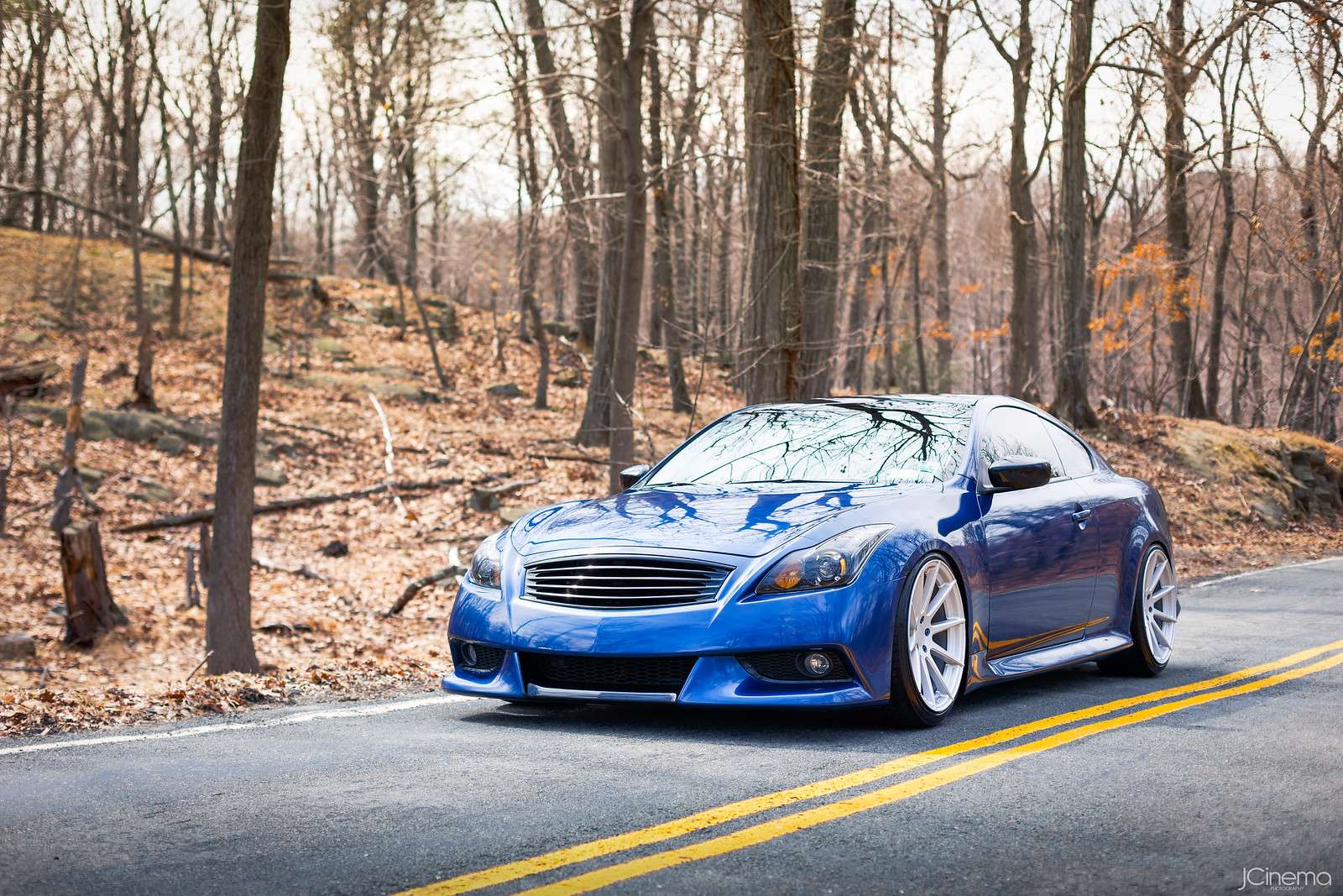 2013 Hyundai Genesis Coupe fitted with IC-S10 20x9 20mm wheels