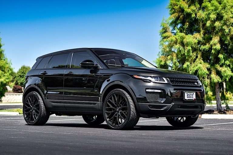 2016 Land Rover Range Rover Evoque fitted with ABL-21 22x9 40mm wheels