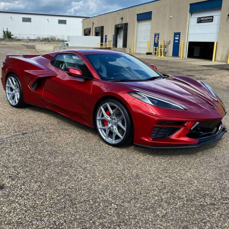 2023 Chevrolet Corvette fitted with HF-5 21x12 52mm wheels