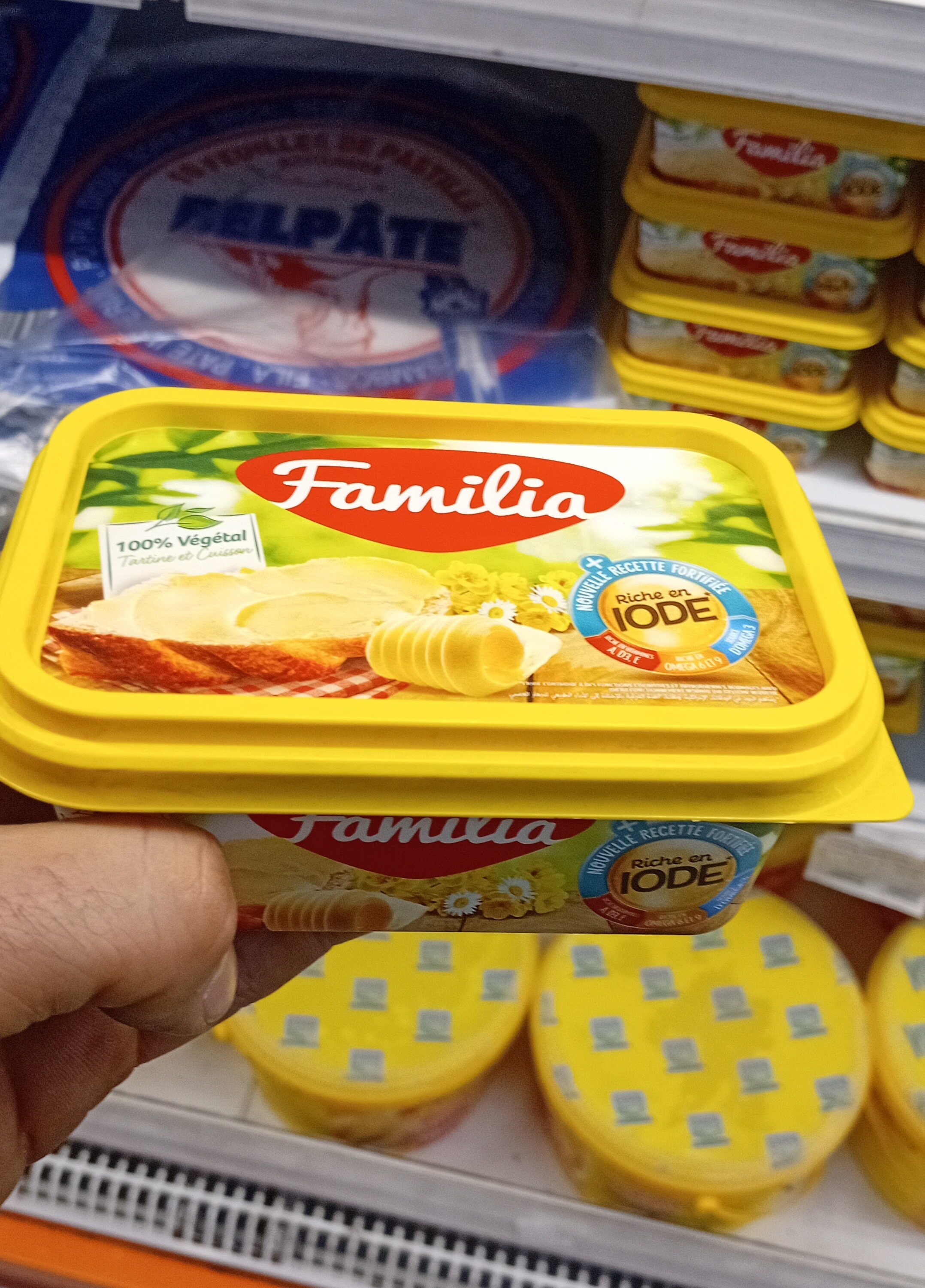 Familia