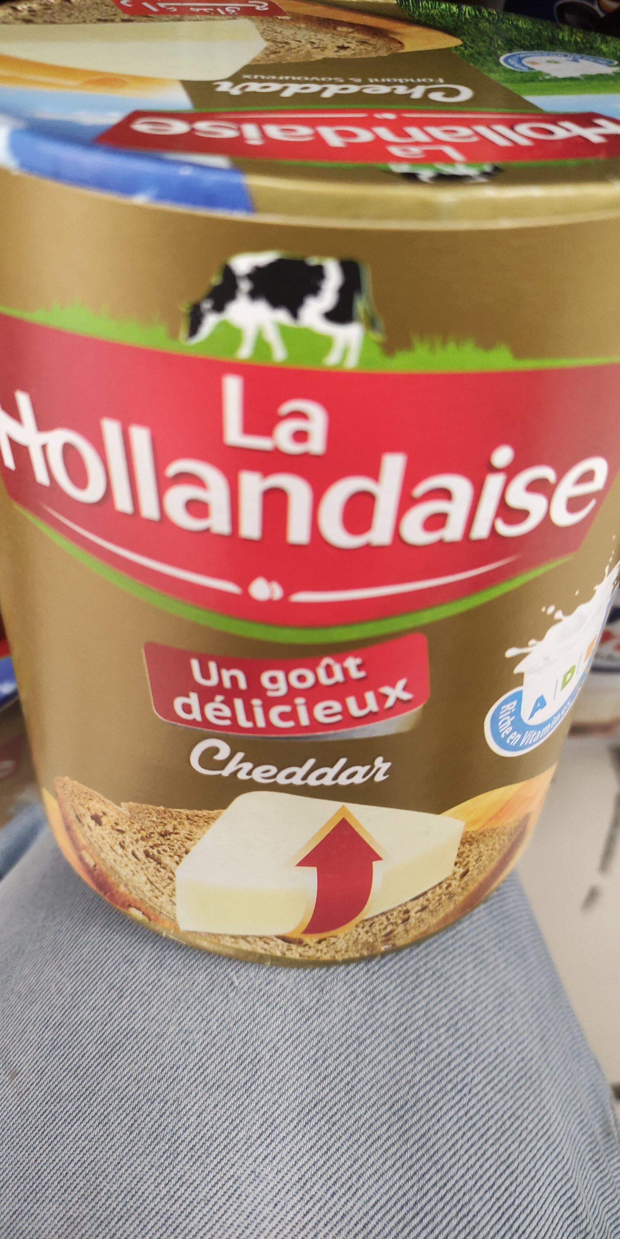 la Hollandaise La hollandaise cheddar