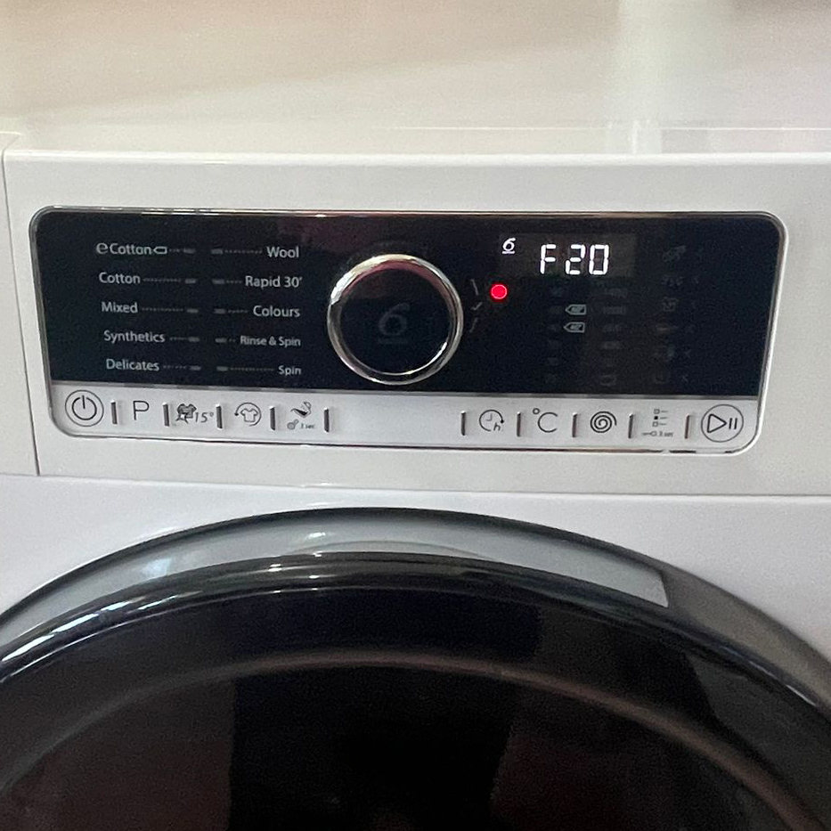 F20