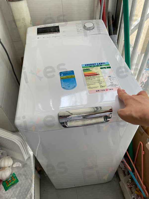 飛歌上置式洗衣機門鉸突然斷裂？學習這個維修案例的巧妙應對 🚪