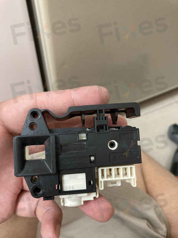 鎖門異常，出現故障碼E01🔒Philco飛歌牌前置式洗衣機 PV610S