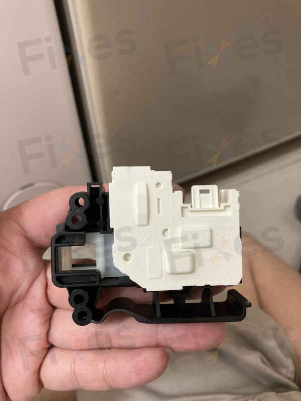 鎖門異常，出現故障碼E01🔒Philco飛歌牌前置式洗衣機 PV610S