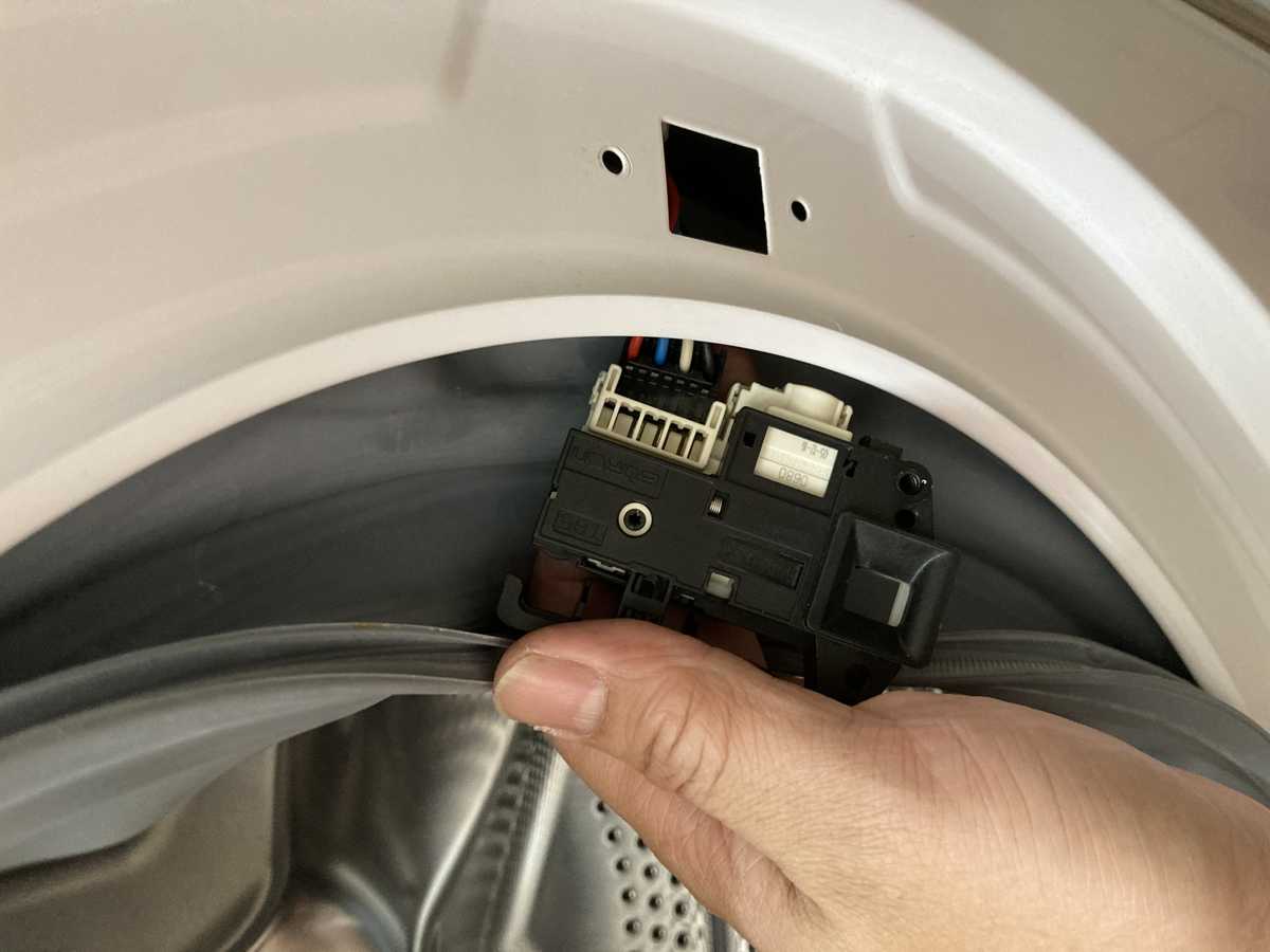 鎖門異常，出現故障碼E01🔒Philco飛歌牌前置式洗衣機 PV610S
