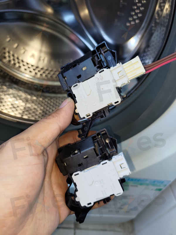 出現故障碼F06,門鎖掣故障👀Whirlpool惠而浦前置式洗衣機 CFCR70111