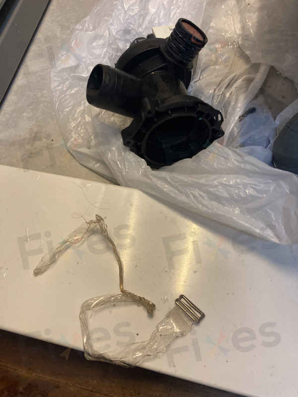 排水問題,出現故障碼F05⚙️Whirlpool惠而浦前置式洗衣機 CFCR80221