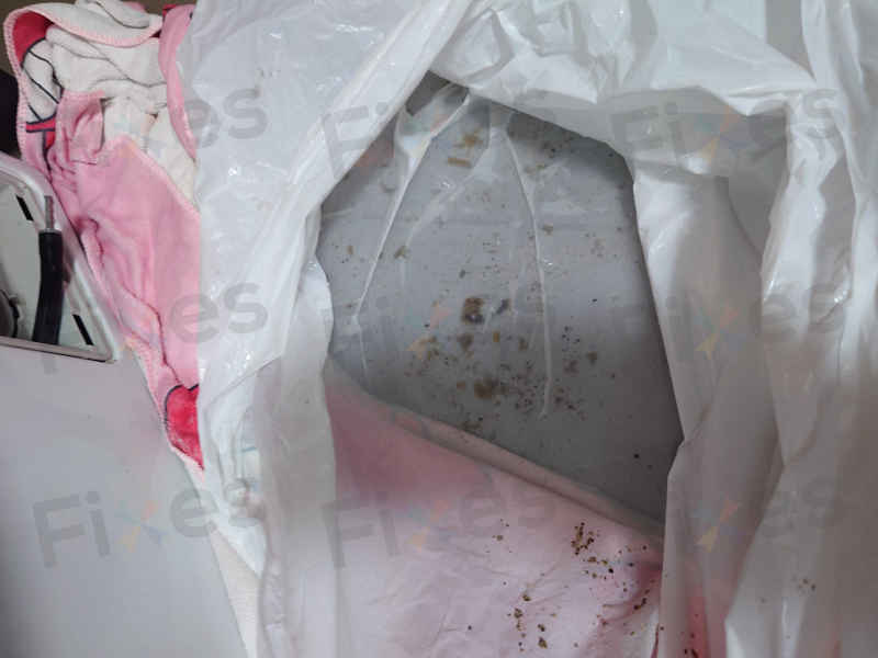這部LG F系列洗衣機0E故障碼之謎:師傅檢查機內零件全正常,問題竟在意想不到的地方 🔍